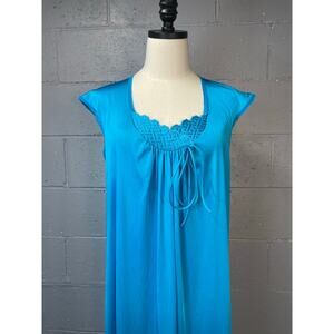 Vintage 80s Turquoise Aqua Blue Nylon Nightgown Quilted Cap Sleeves Medium